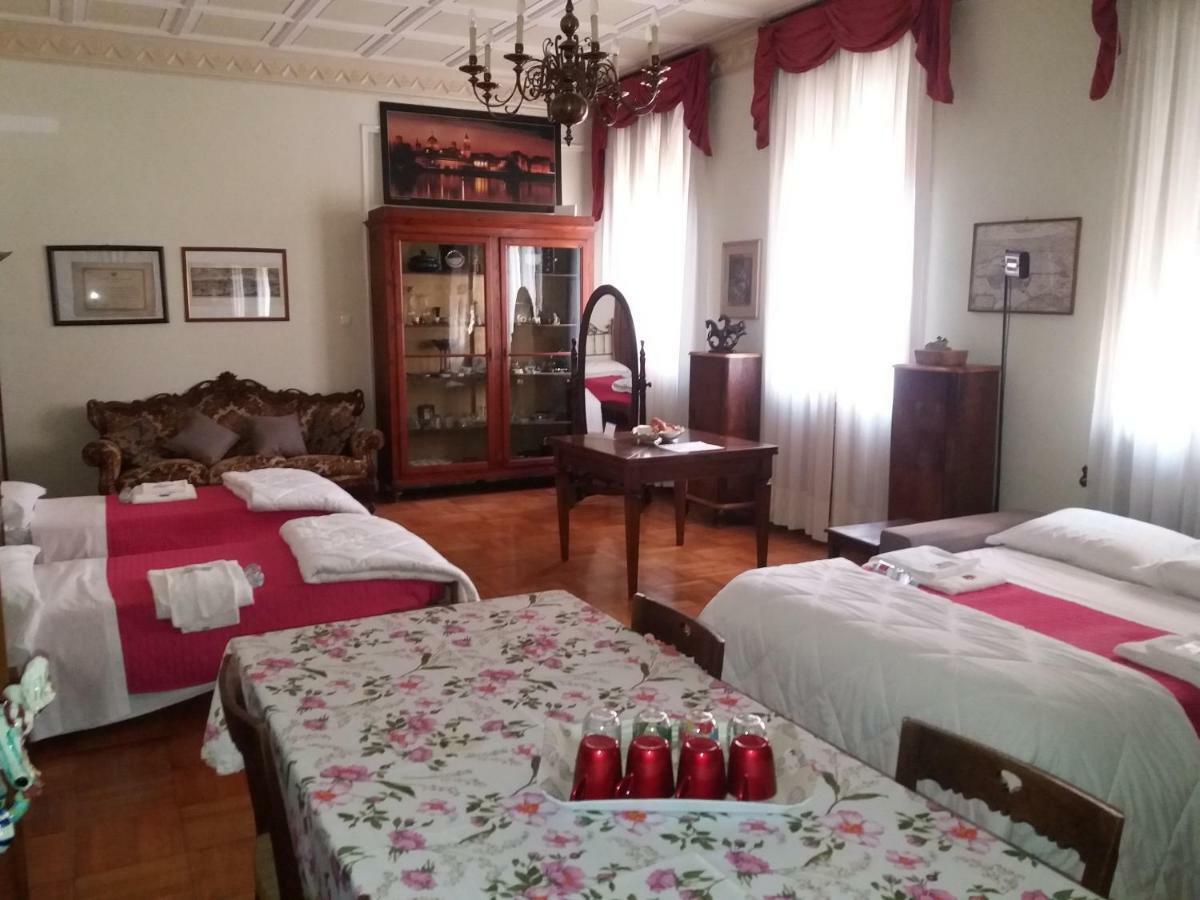 Da Selly Bed & Breakfast Mantova Bagian luar foto